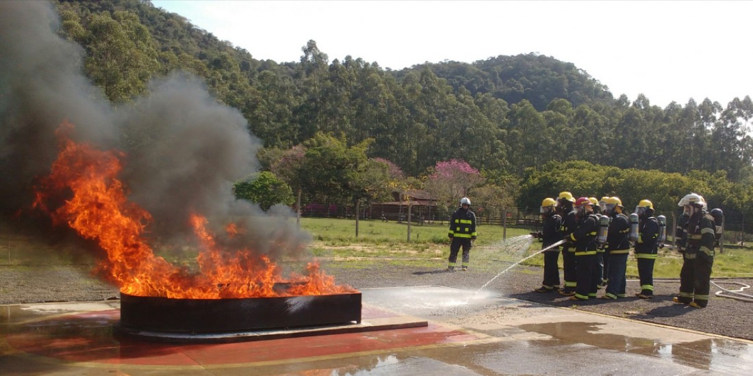 Pista para Treinamento de Combate a Incêndio e Controle de Pânico