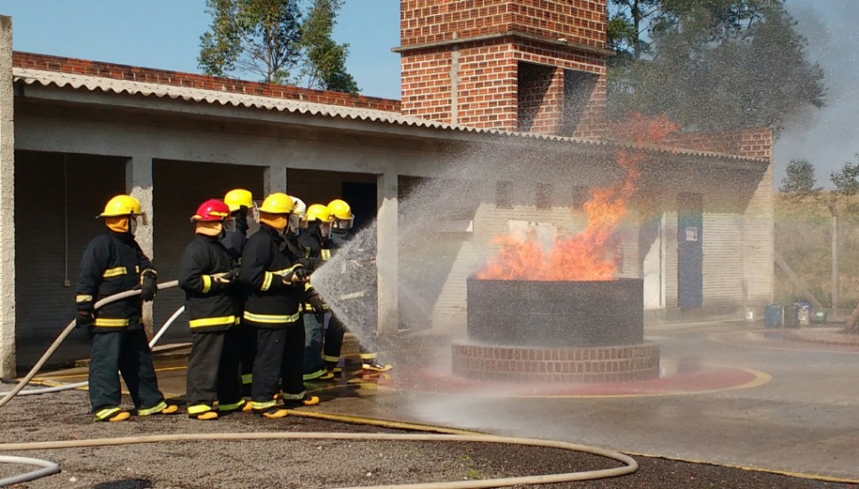 Pista para Treinamento de Combate a Incêndio e Controle de Pânico